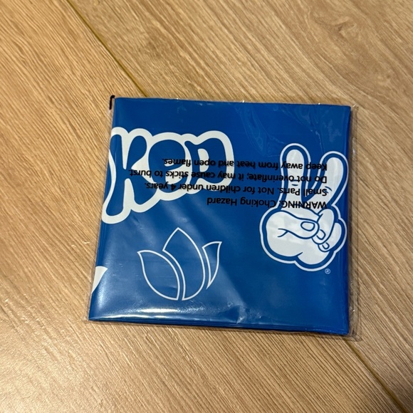 Dutch Bros Thunder Sticks Blue Inflatable Cheering Coffee Promo 2024 - Picture 2 of 3